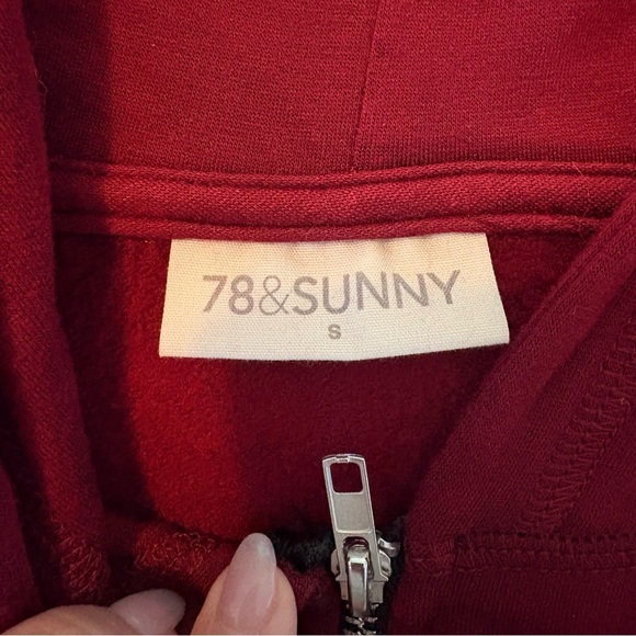 78&Sunny Short Sleeve Hoodie - Picture 6 of 7